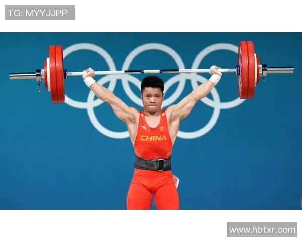 举重运动员的力量与毅力：探索他们背后的训练、挑战与成就